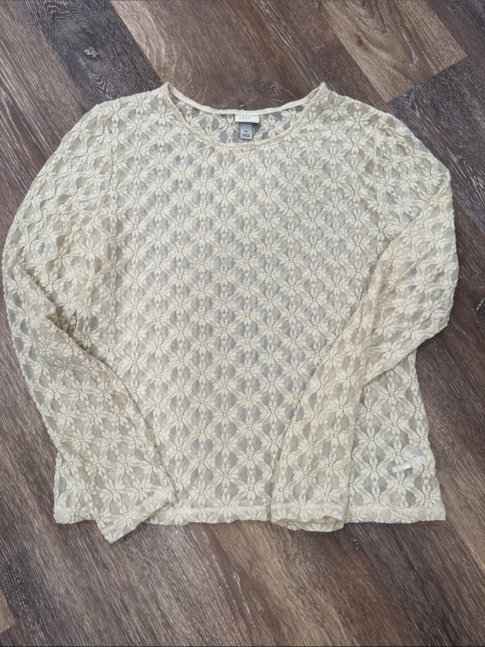 Like new, A New Day lace long sleeve top, size XL